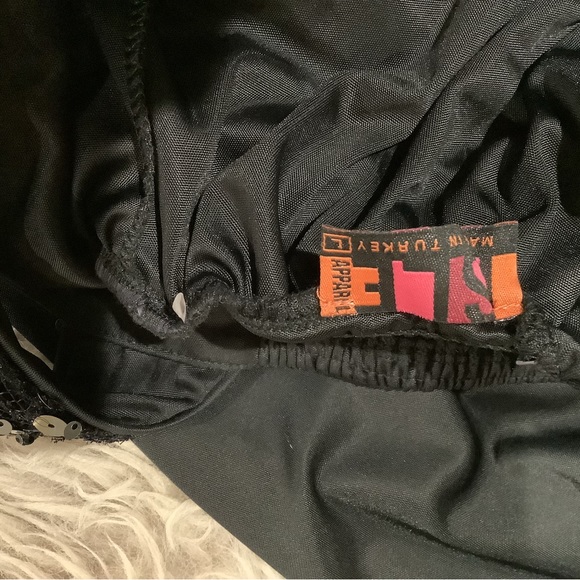 Little Black Dress - Picture 4 of 4